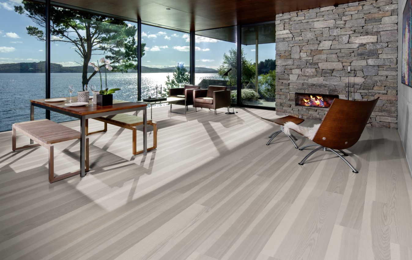 Паркетная доска Kahrs Люкс Ясень Стрим Stream 151N8AAKH4KW240 Lively 2420×187×15 фото в интерьере